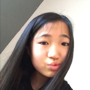 Meet your Posher, Ava